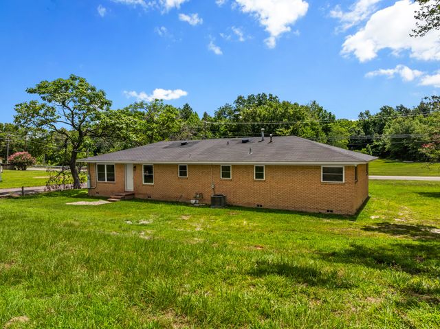 800 Holbrook Street, Mount Vernon, TX 75457