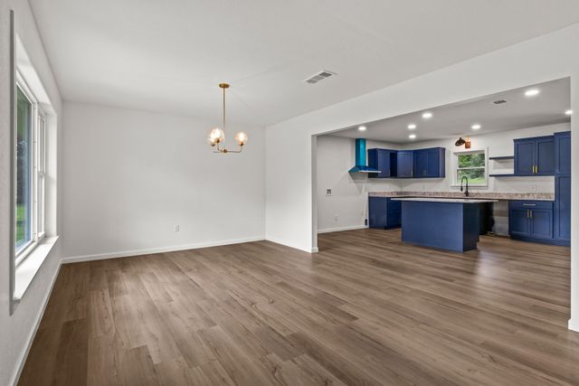 800 Holbrook Street, Mount Vernon, TX 75457