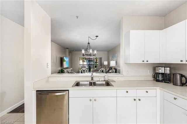 3009 Driftwood WAY 2802, Naples, FL 34109