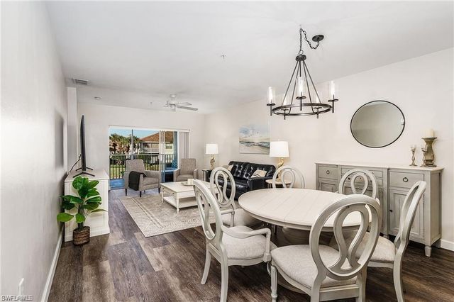 3009 Driftwood WAY 2802, Naples, FL 34109