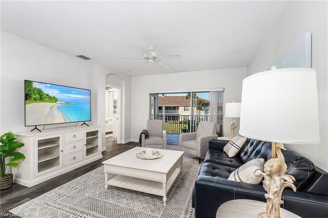 3009 Driftwood WAY 2802, Naples, FL 34109