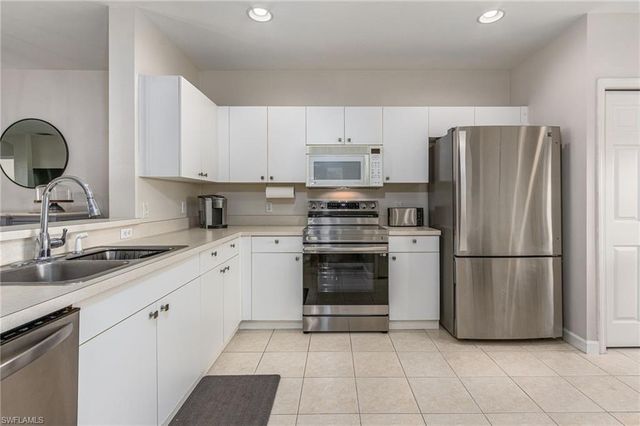 3009 Driftwood WAY 2802, Naples, FL 34109