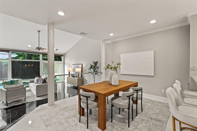 2607 University Boulevard, West University Place, TX 77005