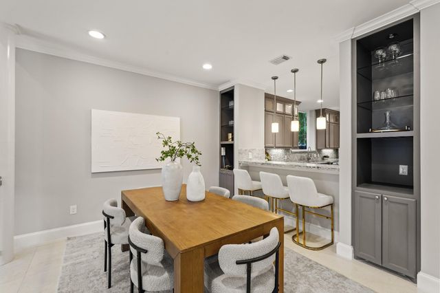 2607 University Boulevard, West University Place, TX 77005