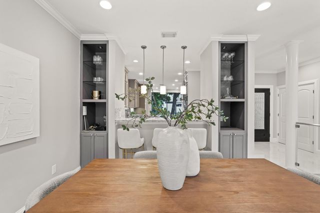 2607 University Boulevard, West University Place, TX 77005