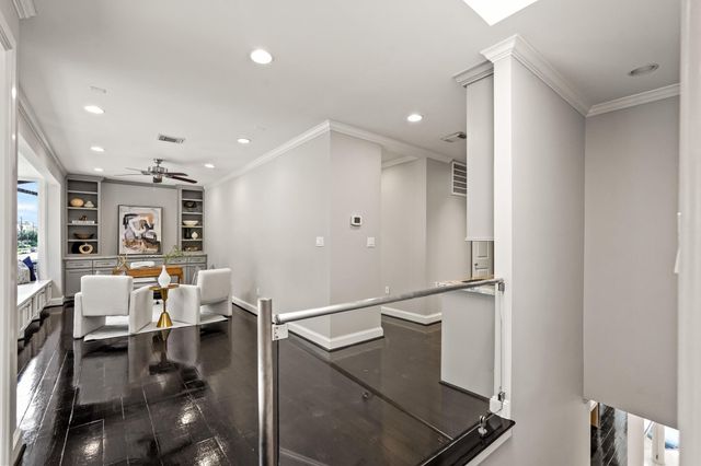 2607 University Boulevard, West University Place, TX 77005