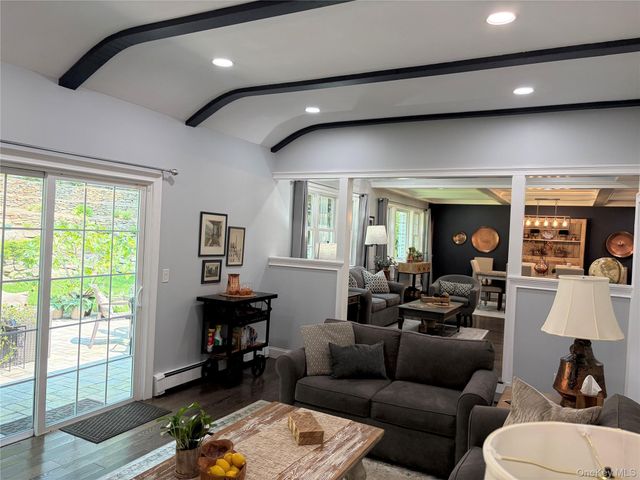 457 Wolf Hill, Dix Hills, NY 11746