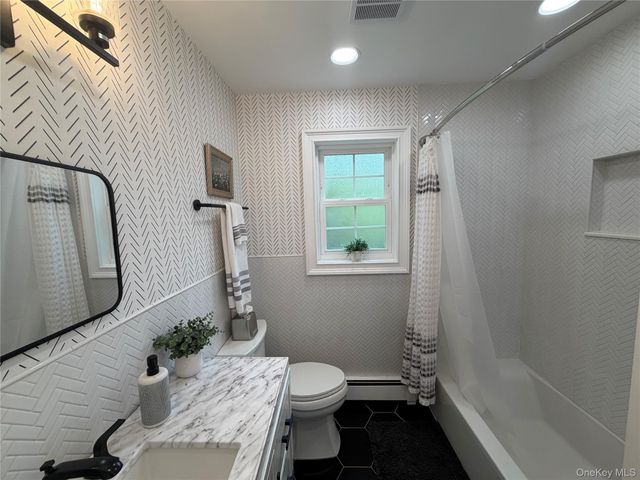 457 Wolf Hill, Dix Hills, NY 11746