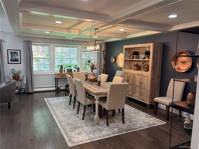 457 Wolf Hill, Dix Hills, NY 11746