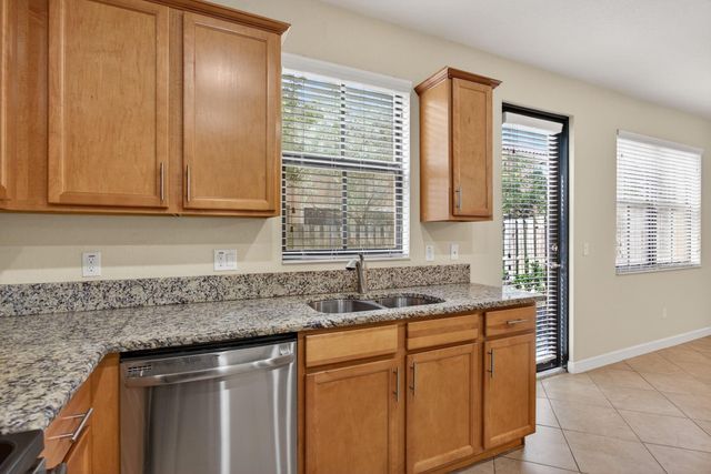 8435 Blue Cove Way 8435, Parkland, FL 33076