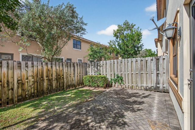 8435 Blue Cove Way 8435, Parkland, FL 33076