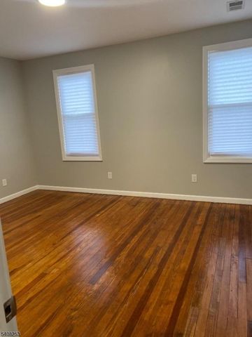 71 Coolidge St, Irvington Twp., NJ 07111