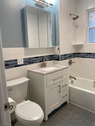 71 Coolidge St, Irvington Twp., NJ 07111