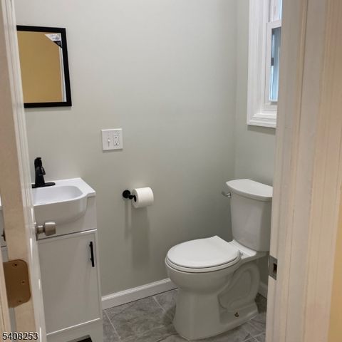 71 Coolidge St, Irvington Twp., NJ 07111