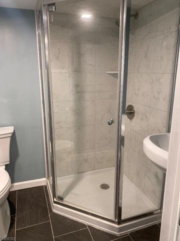 71 Coolidge St, Irvington Twp., NJ 07111