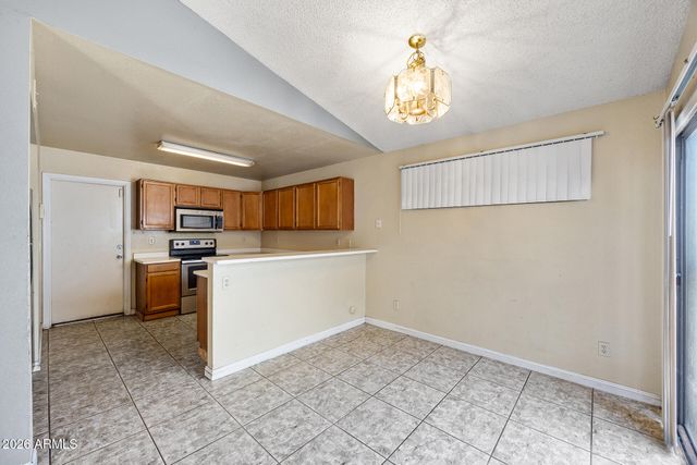 8820 W AMELIA Avenue, Phoenix, AZ 85037