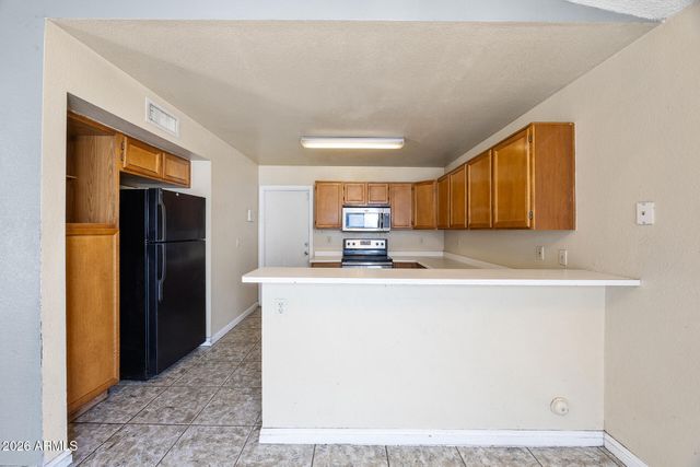 8820 W AMELIA Avenue, Phoenix, AZ 85037