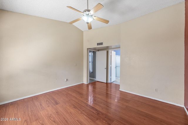 8820 W AMELIA Avenue, Phoenix, AZ 85037