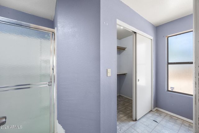 8820 W AMELIA Avenue, Phoenix, AZ 85037