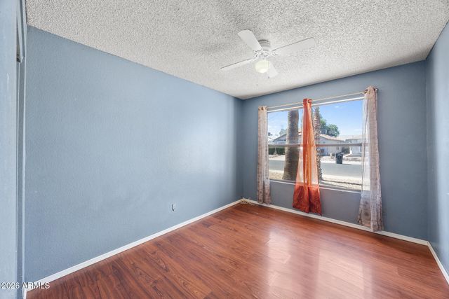 8820 W AMELIA Avenue, Phoenix, AZ 85037