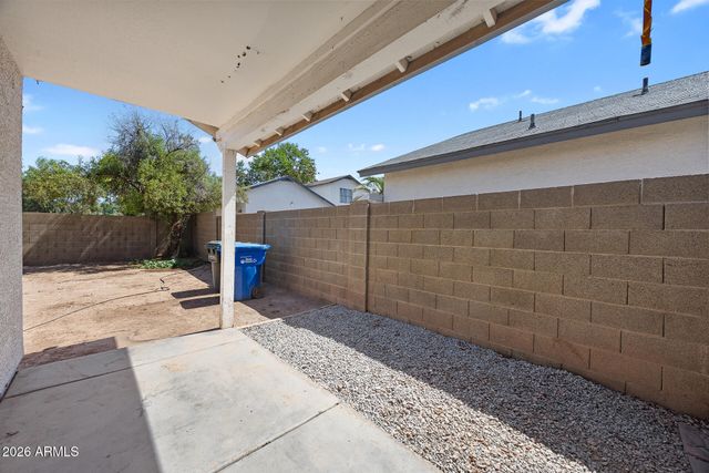 8820 W AMELIA Avenue, Phoenix, AZ 85037