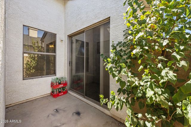 8820 W AMELIA Avenue, Phoenix, AZ 85037