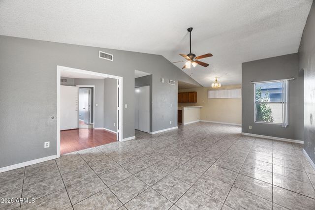 8820 W AMELIA Avenue, Phoenix, AZ 85037