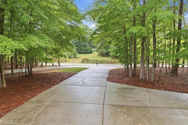3896 Waterview Road, High Point, NC 27265