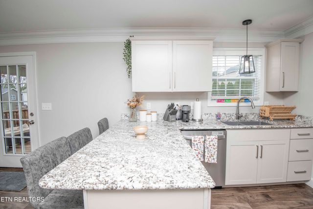 7336 Ladd Road Rd, Powell, TN 37849