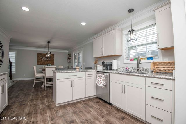 7336 Ladd Road Rd, Powell, TN 37849