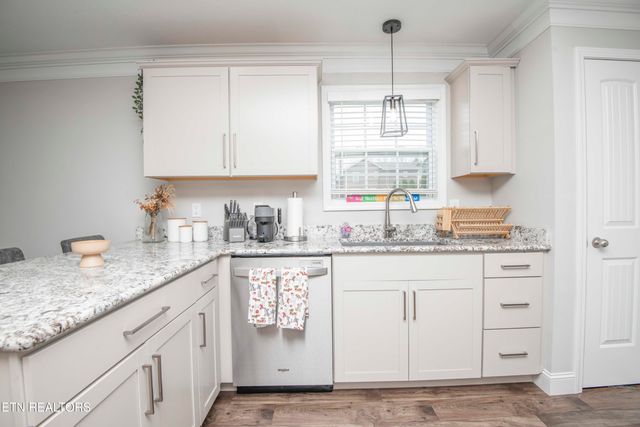 7336 Ladd Road Rd, Powell, TN 37849