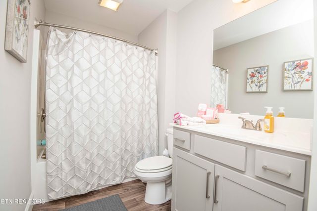 7336 Ladd Road Rd, Powell, TN 37849