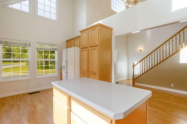 28457 Hwy 299, Round Mountain, CA 96084