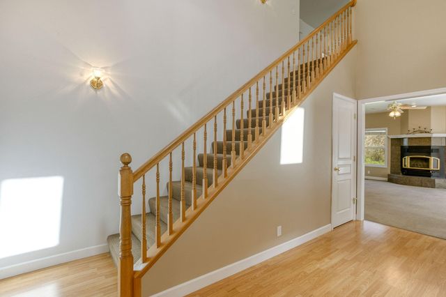 28457 Hwy 299, Round Mountain, CA 96084