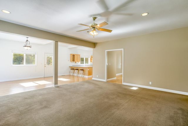 28457 Hwy 299, Round Mountain, CA 96084