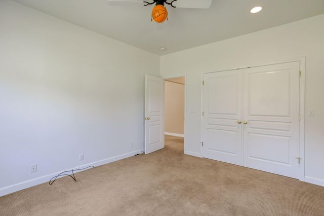 28457 Hwy 299, Round Mountain, CA 96084