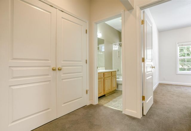 28457 Hwy 299, Round Mountain, CA 96084