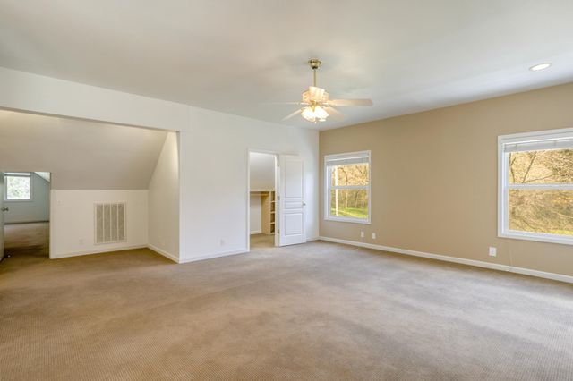 28457 Hwy 299, Round Mountain, CA 96084