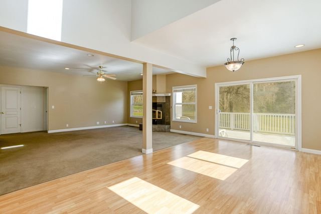 28457 Hwy 299, Round Mountain, CA 96084