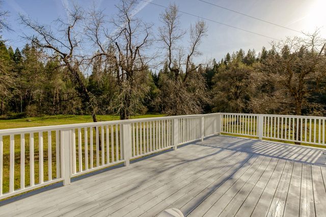 28457 Hwy 299, Round Mountain, CA 96084