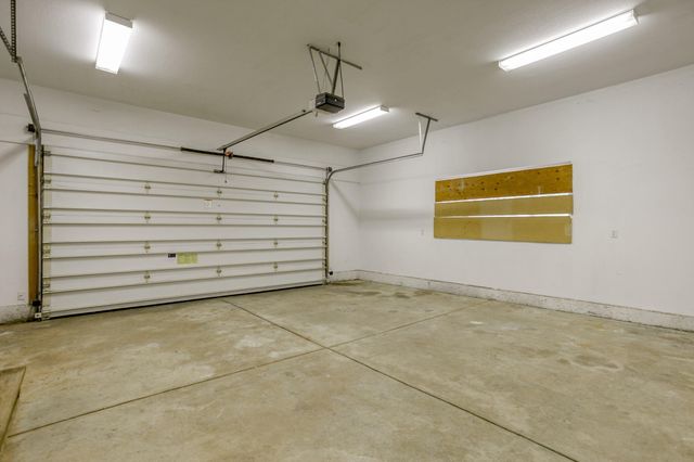 28457 Hwy 299, Round Mountain, CA 96084