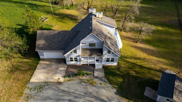 28457 Hwy 299, Round Mountain, CA 96084