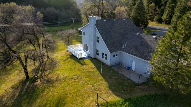 28457 Hwy 299, Round Mountain, CA 96084