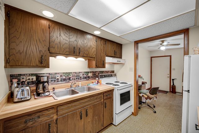 2513 Ridge Road, Lansing, IL 60438