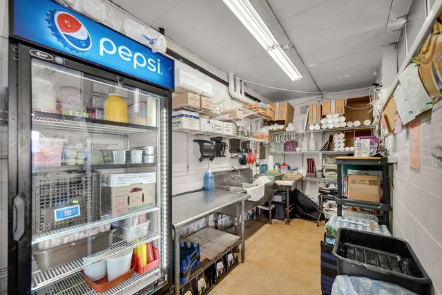 2513 Ridge Road, Lansing, IL 60438