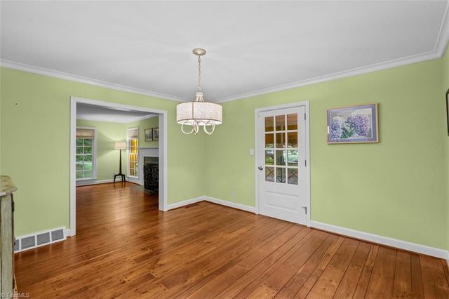 809 Hillcrest Drive, High Point, NC 27262