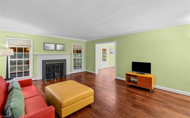 809 Hillcrest Drive, High Point, NC 27262