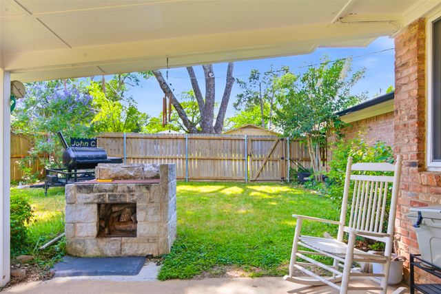 1901 Sterling Drive, Tyler, TX 75701