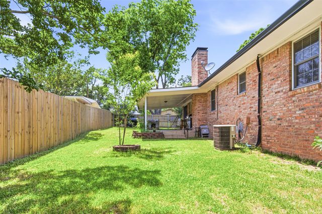 1901 Sterling Drive, Tyler, TX 75701