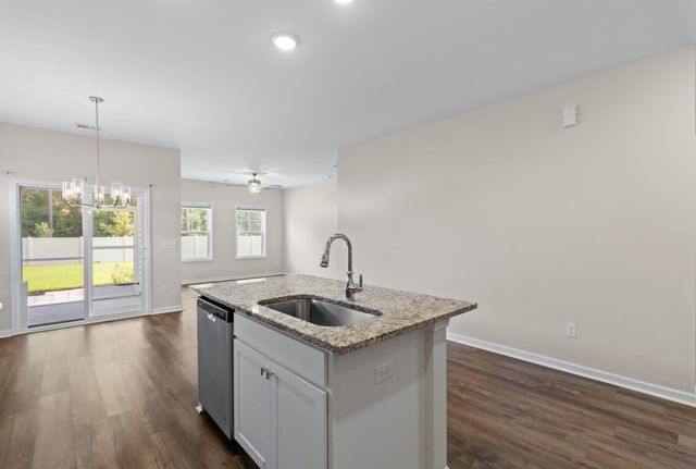 115 Avery Woods Dr., Longs, SC 29568